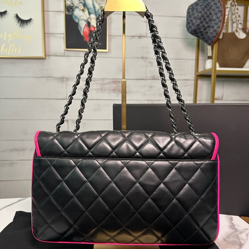 SOLD โโโโCHANEL RARE Large 2008 Cruise Collection Flap Bag ๐ - Picture 5 of 14